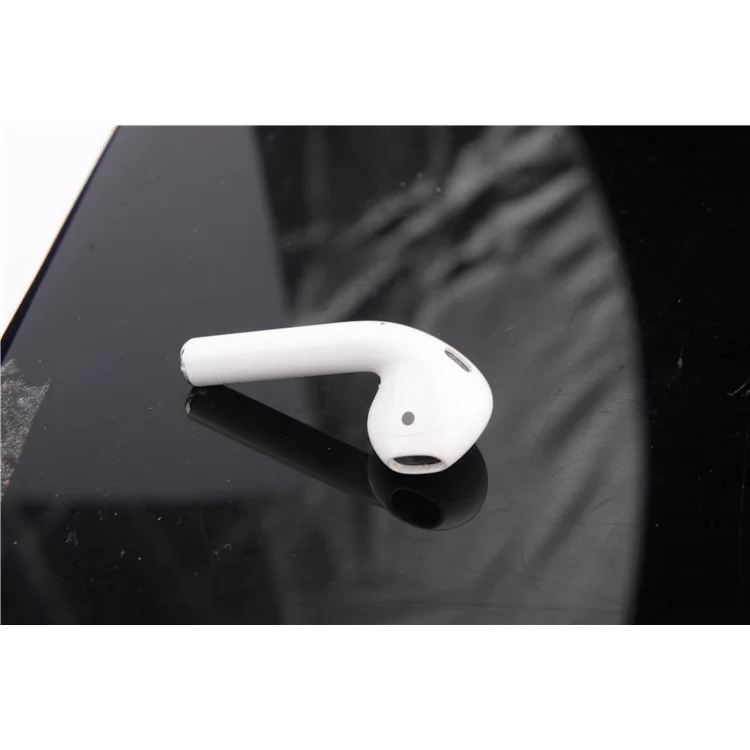ISMILE Retro Style Genuine Leather Anti-lost Case Holder for Apple Airpods Charging Case with Carabiner