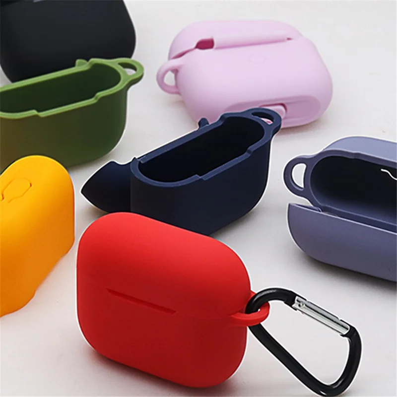 Shockproof Soft Silicone Wireless Earphones Skin Cover with Keychain Hook for Apple AirPods 3 - White