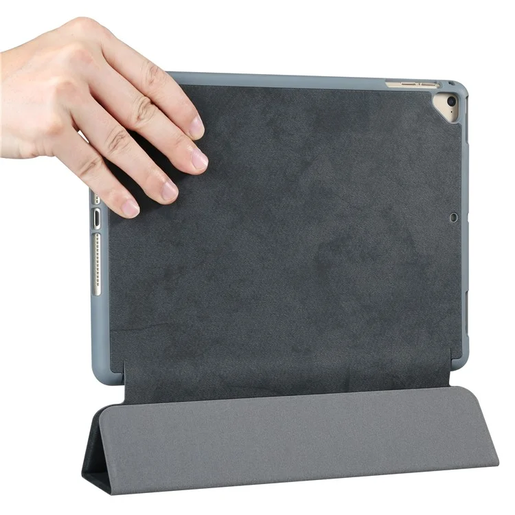 Tri-fold Stand Smart Leather Tablet Case with Pen Slot for iPad 9.7-inch (2018) - Black