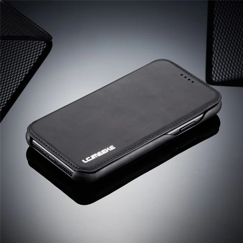LC.IMEEKE for iPhone 11 6.1 inch (2019) Retro Style Leather Card Holder Phone Casing - Black