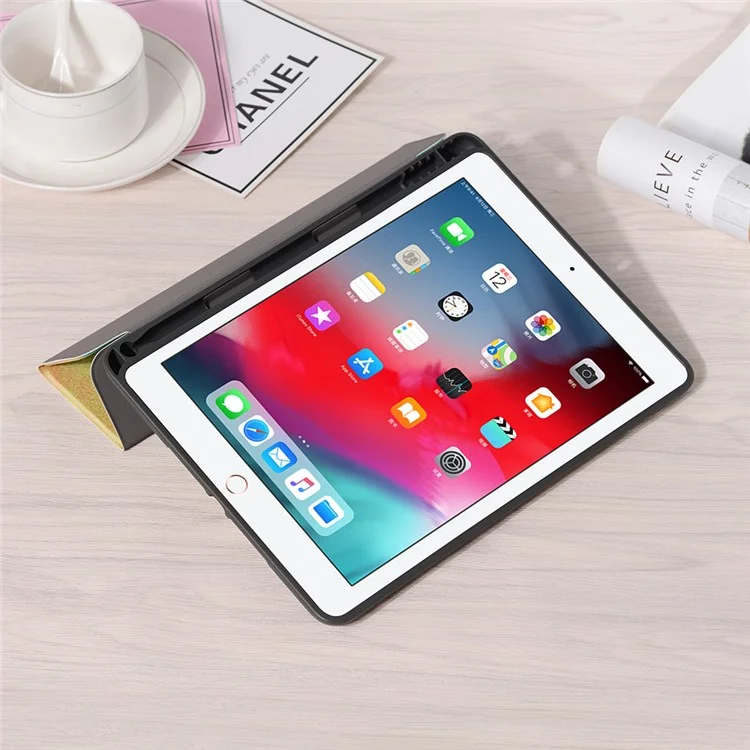 Pattern Printing Leather Stand Protective Case with Pen Slot for iPad 10.2 (2021)/(2020)/(2019) - Green/Yellow
