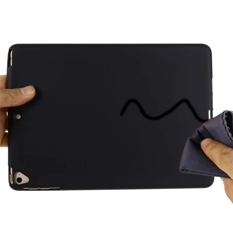 Etui ochronne z miękkiego ciekłego silikonu, cienkie, odporne na wstrząsy, na pełny obrys, dla iPad 9,7 cala (2018)/(2017)/iPad 5 – Czarny