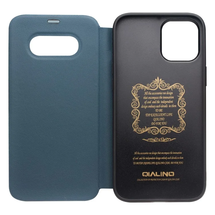 QIALINO Ultra Fina Capa de Couro Genuíno Flip Folio com Design de Borda Curva para iPhone 12 6.1 polegadas / 12 Pro 6.1 polegadas / Azul Marinho 