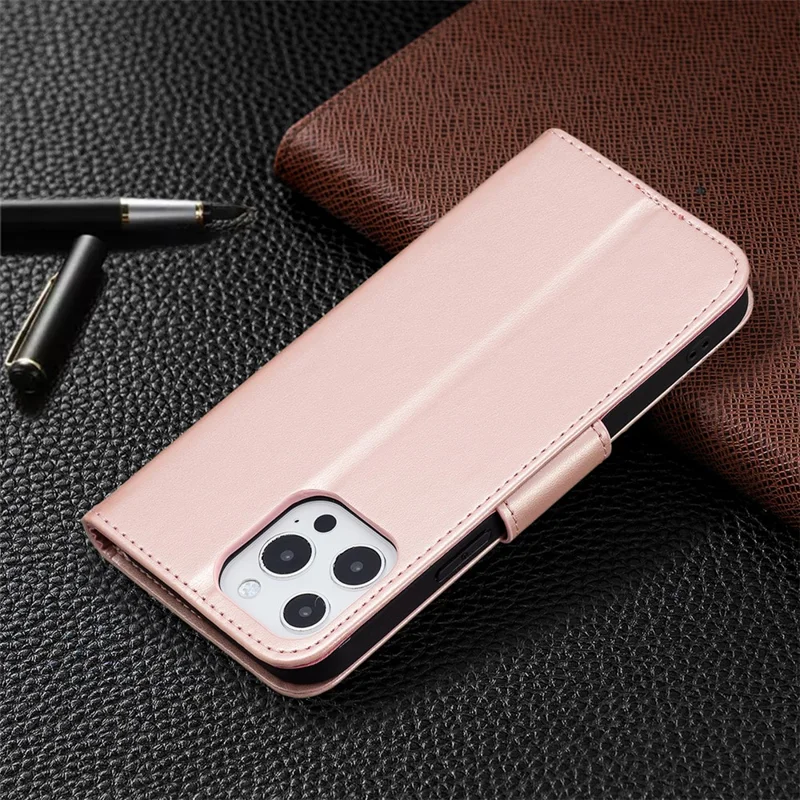 Magnetisk PU-læder wallet stand med trykt sommerfugledekor beskyttelsesdæksel med bæresnor til iPhone 13 Pro 6,1 tommer - Guld