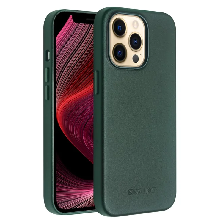Capa de proteção de couro de vaca revestido da QIALINO, compatível com carregamento MagSafe para iPhone 13 Pro Max 6.7 polegadas - Verde escuro