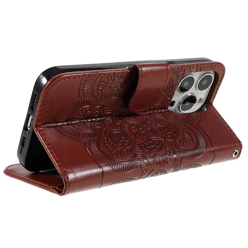 Prägen Mandala Blume Schutzhülle Leder -telefonabdeckung Mit Standbrieftasche Für Iphone 13 Pro 6,1 Zoll - Braun