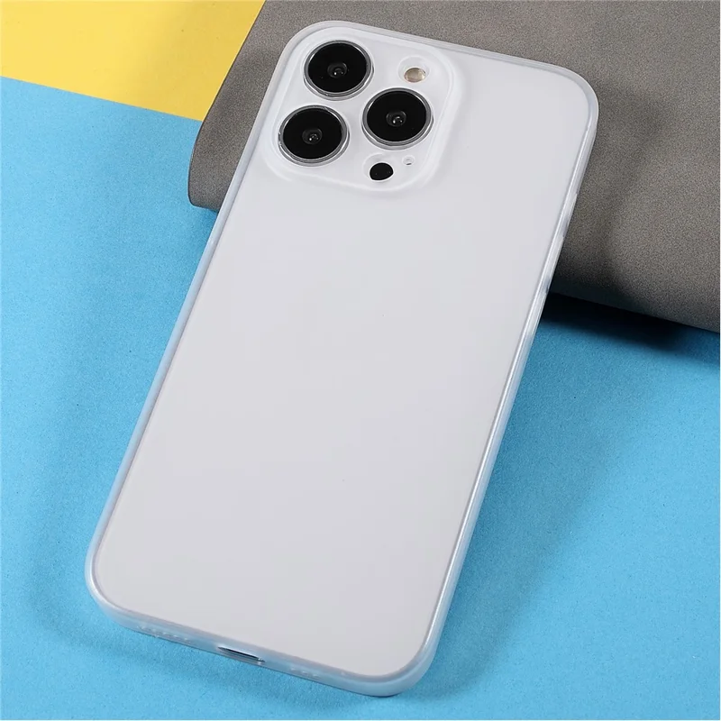 Matte Surface Ultra Slim Light Anti-Scratch Precise Cutout Hard PC Phone Case for iPhone 13 Pro 6.1 inch - White