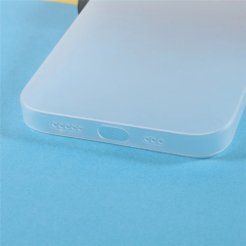 Matte Surface Ultra Slim Light Anti-Scratch Precise Cutout Hard PC Phone Case for iPhone 13 Pro 6.1 inch - White