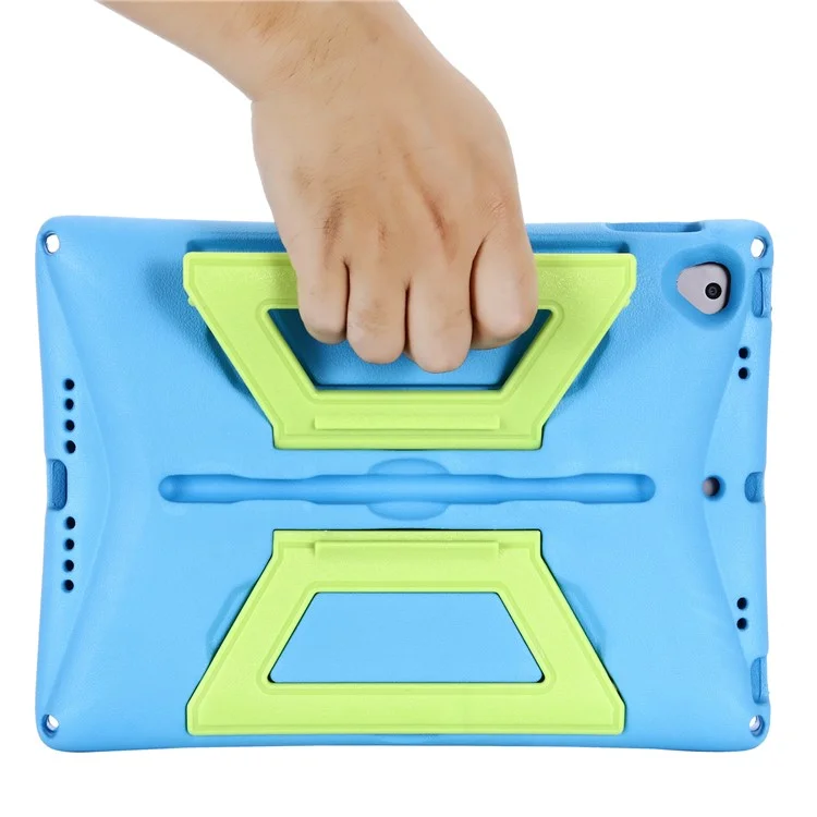 Portable Handle Kickstand Design EVA + PC Shockproof Tablet Case Shell with Shoulder Strap for iPad 10.2 (2020)/(2019)/(2021)/iPad Air 10.5 inch (2019)/iPad Pro 10.5-inch (2017) - Blue/Green