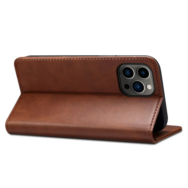 SUTENI Portefeuille Stand Design Textured Magretic Automatic Closing Cover En Cuir + TPU Inner Case Pour IPhone 13 Pro 6.1 Pouces - Brun