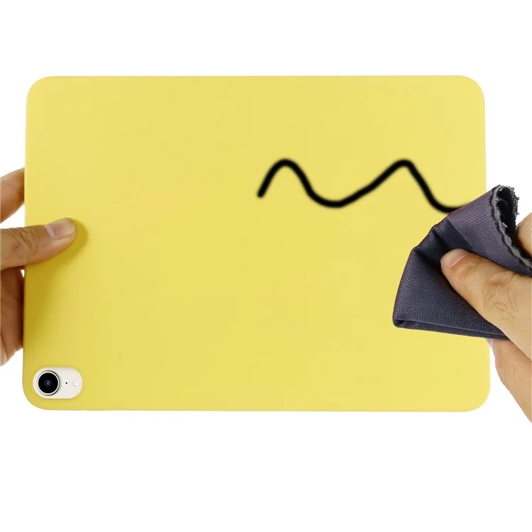 Microfiber Lining Liquid Silicone Shockproof Tablet Case Anti-fall Slim Light Protective Cover for iPad mini (2021) - Yellow