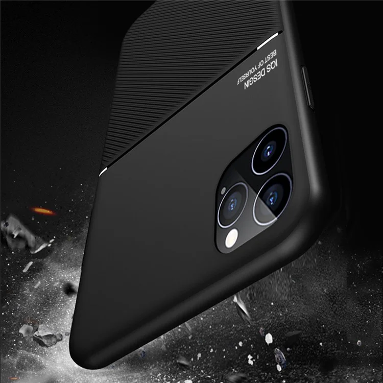 Легкий Телефон Back Case TPU + PU Кожаная Обложка Для Телефонов со Встроенным Магнитным Металлическим Листом Для Iphone 13 6,1 Дюйма - Зеленый
