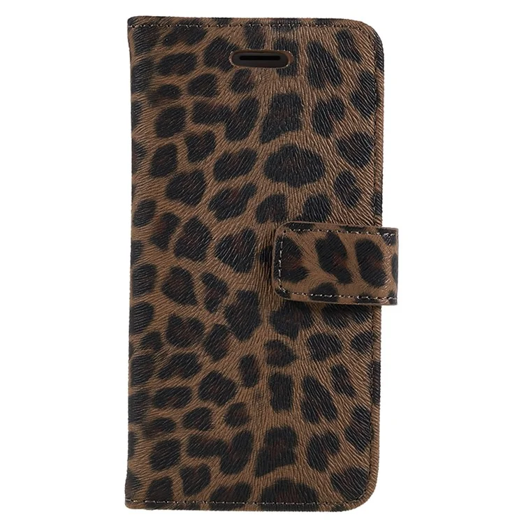 Leopard Pattern Leather Wallet Case for iPhone SE (2020)/SE (2022)/8/7 4.7 inch - Brown