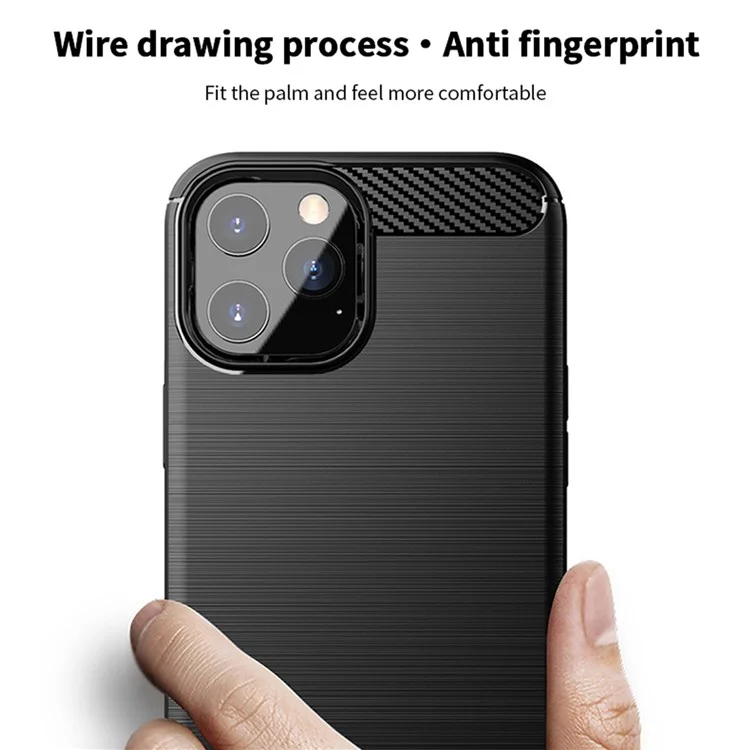MOFI Pour Iphone 12 Pro Max 6,7 Pouces Brossed Téléphone Texture en Fibre de Carbone Texture Soft TPU Couverture Arrière - le Noir