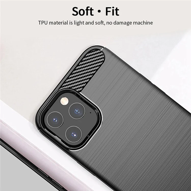 MOFI Pour Iphone 12 Pro Max 6,7 Pouces Brossed Téléphone Texture en Fibre de Carbone Texture Soft TPU Couverture Arrière - le Noir