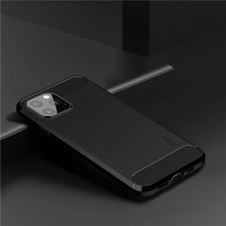 MOFI Pour Iphone 12 Pro Max 6,7 Pouces Brossed Téléphone Texture en Fibre de Carbone Texture Soft TPU Couverture Arrière - le Noir