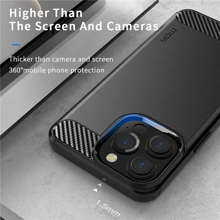 MOFI Para Iphone 14 Pro Max 6.7 Pulgadas de Ajuste Delgado de Fibra de Carbono TPU Soft TPU Tapa Trasera Caja de Teléfono Anti-aceite de Superficie Cepillada - Rojo