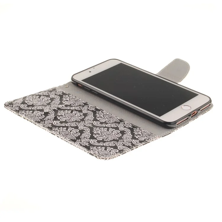 Wallet Leather Stand Case for iPhone 8 Plus / 7 Plus - Damask Flowers