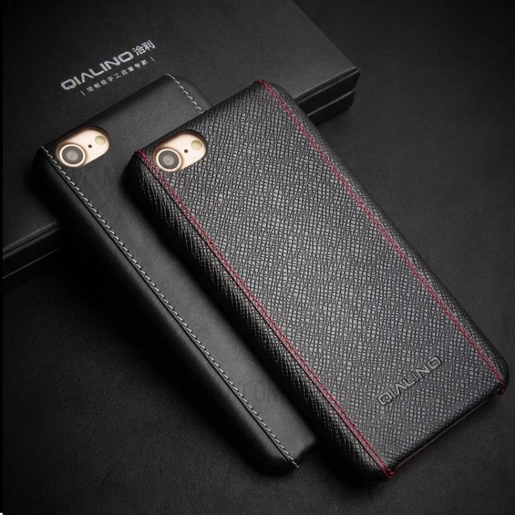 QIALINO Genuine Leather Coated Hard Case for iPhone 8 / 7 4.7 - Black PlainTexture