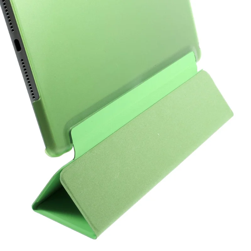 For iPad 9.7-inch (2018)/(2017) Tablet Cover Tri-fold Stand PU Leather + PC Protective Case - Green