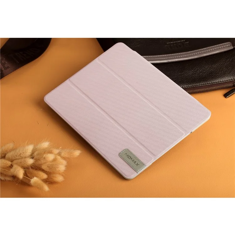 MOMAX Smart Cloth Texture Tablet Rotary Stand Shell for iPad 9.7 (2018) / 9.7 (2017) - Pink