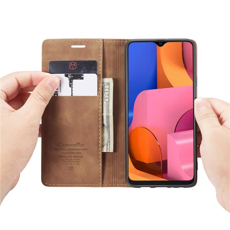 Serie Caseme 013 Case de Billetera de Cuero Absorbido Automáticamente Con Soporte Para Samsung Galaxy A20s - Marrón