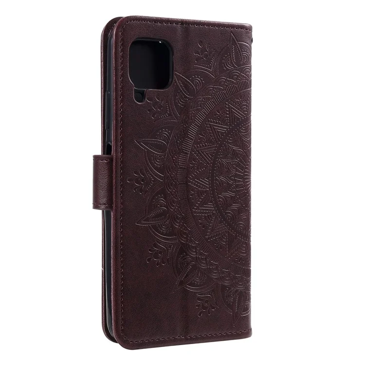 Capa de Carteira de Couro com Estampa de Mandala Floral com Alça para Samsung Galaxy A12/M12 - Marrom 
