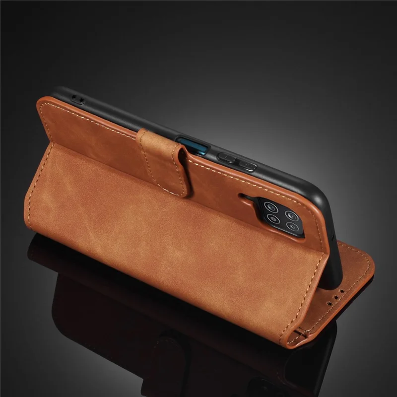 Futeral portfelowy DG.MING w retro stylu do Samsung Galaxy A12, skórzana obudowa ze stojakiem - brązowy