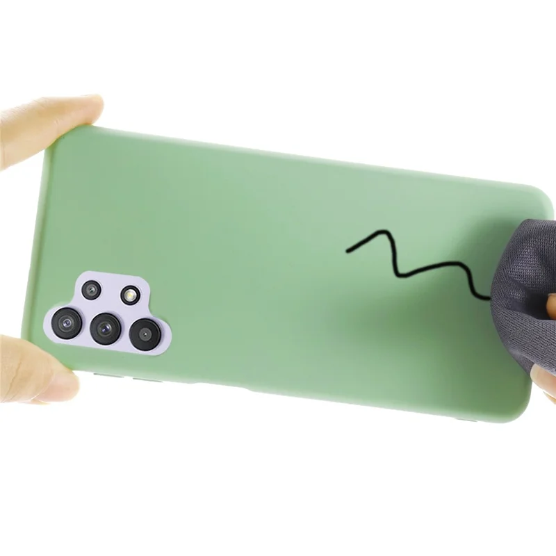 Goed Beschermd Effen Kleur Vloeibaar Silicone Telefoonhoesje met Bandje voor Samsung Galaxy A32 4G - Groen