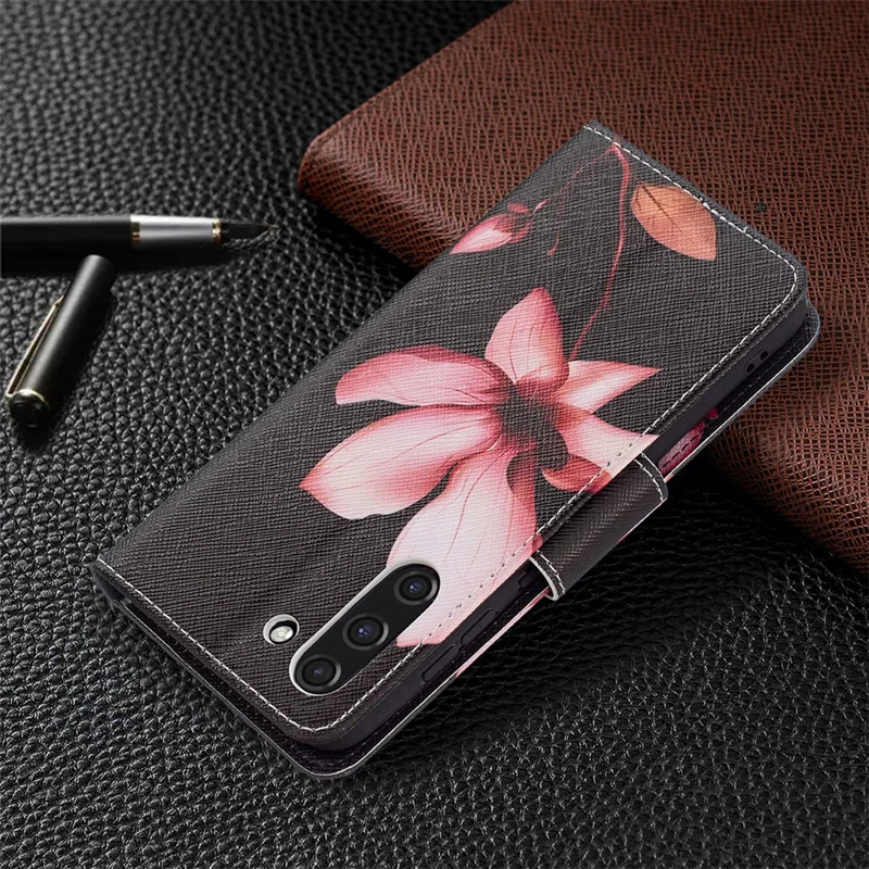 Wallet Design Pattern Printing Full Protection Leather Stand Cover Case for Samsung Galaxy S21 FE 5G - Vivid Flower