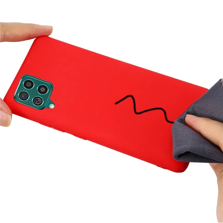 Funda blanda de silicona líquida con correa práctica para Samsung Galaxy F62/M62 - Rojo