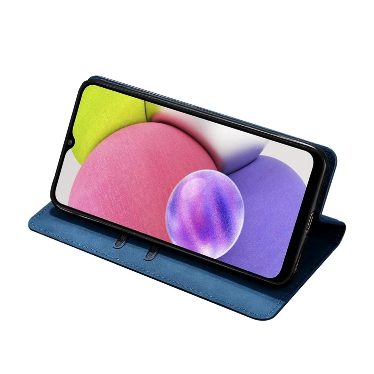 Skin-touch Auto Closing Leather Phone Case Cover with Card Holder for Samsung Galaxy S22 5G - Blue
