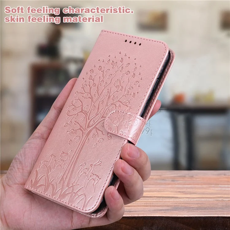 Support D'empreinte Des Cerfs et Des Arbres Présente le Portefeuille en Cuir PU Shockproof Flip Magnetic Case Pour Samsung Galaxy S22 5G - Rose