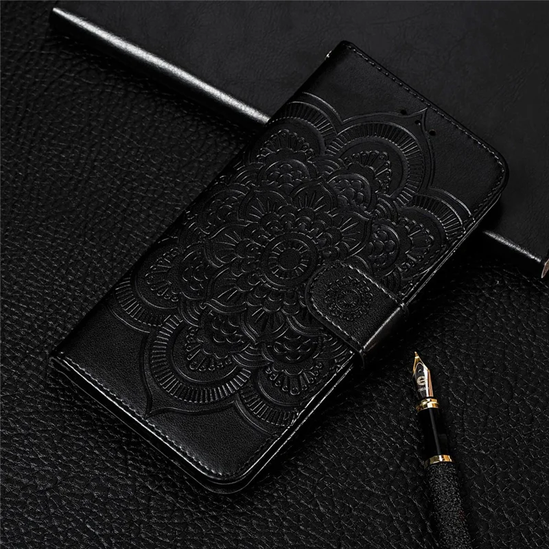 Mandala Flower Imprinted Flip PU Leather Cover Shockproof TPU Interior Wallet Stand Case with Strap for Samsung Galaxy S22 5G - Black
