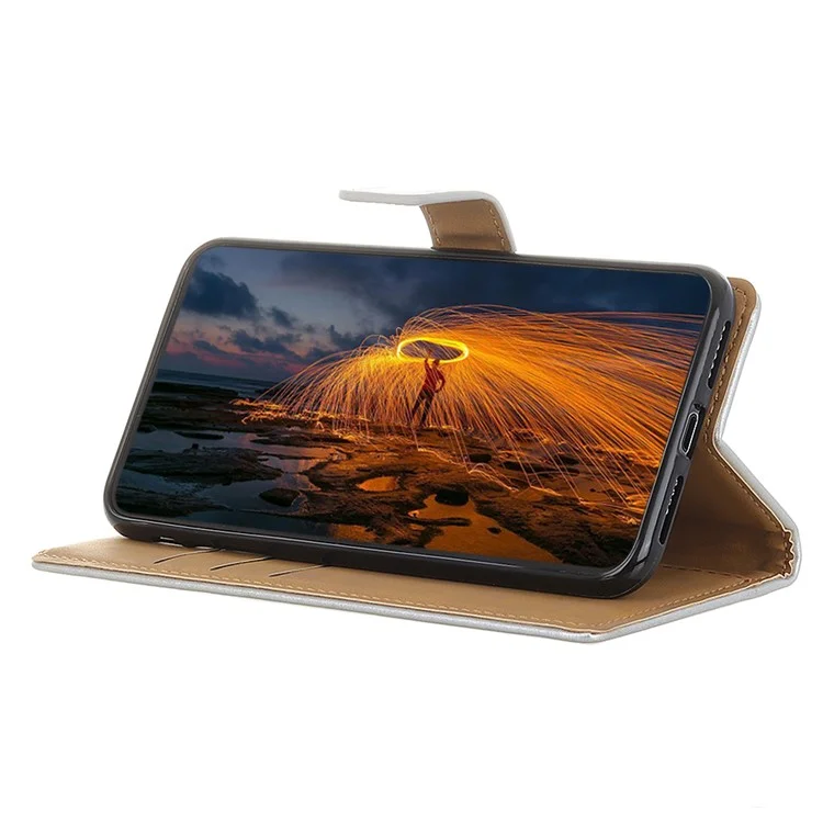 PU Leather Magnetic Flip Folio Case TPU Inner Shell Stand Wallet Phone Cover for Samsung Galaxy A33 5G - Silver