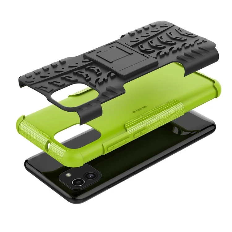 Anti-slip Tire Texture PC + TPU Combo Dual Layer Protective Back Cover with Kickstand for Samsung Galaxy A03 (164.2 x 75.9 x 9.1mm) - Verde