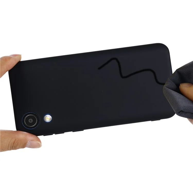 Coque de téléphone en silicone liquide lisse et doux avec doublure en microfibre pour Samsung Galaxy A03 Core - Noir