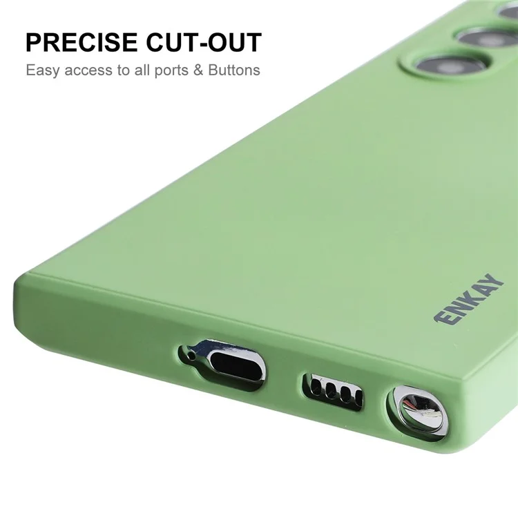 Enkay Hat Prince Soft Liquid Silicone Case Pour Samsung Galaxy S22 Ultra 5G, Couverture de Protection de Protection de la Caméra de la Caméra de Conception Droite. - Vert Clair