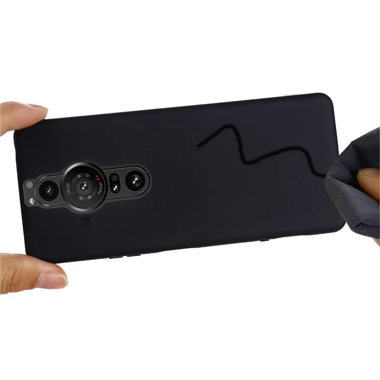 Para Sony Xperia Pro-I Funda de teléfono a prueba de golpes con forro de microfibra suave y silicona líquida - Negro