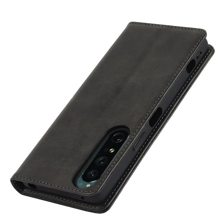 Für Sony Xperia 1 IV PU Leder Schutzschutzdeckel Automatisch Absorbiertes Brieftaschenständer Design Telefonhülle - Schwarz