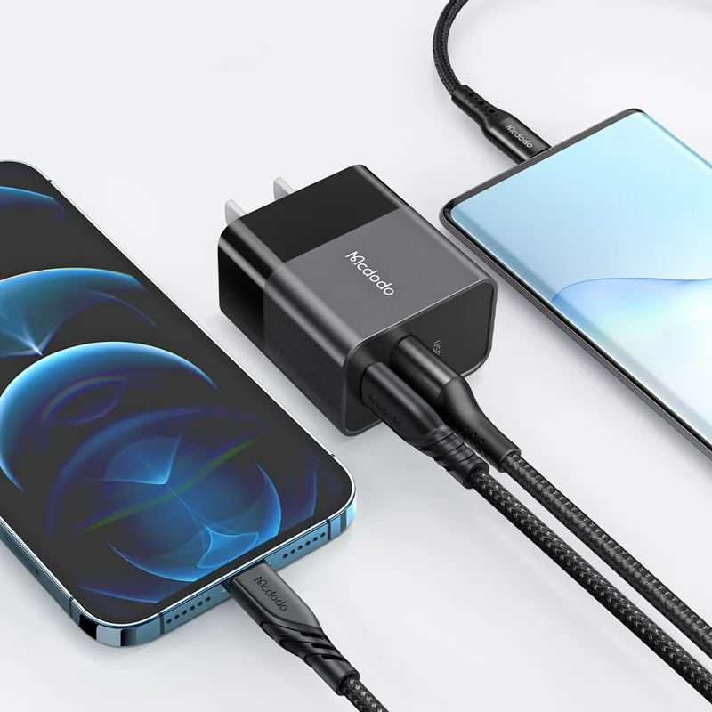 MCDODO MDD Hydrogen Series USB-A + Type-C PD 20W Phone Fast Charging Adapter Wall Charger with Cable - Plugue US/Preto