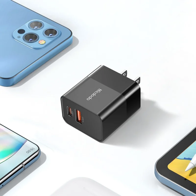 MCDODO MDD Hydrogen Series USB-A + Type-C PD 20W Phone Fast Charging Adapter Wall Charger with Cable - Plugue US/Preto
