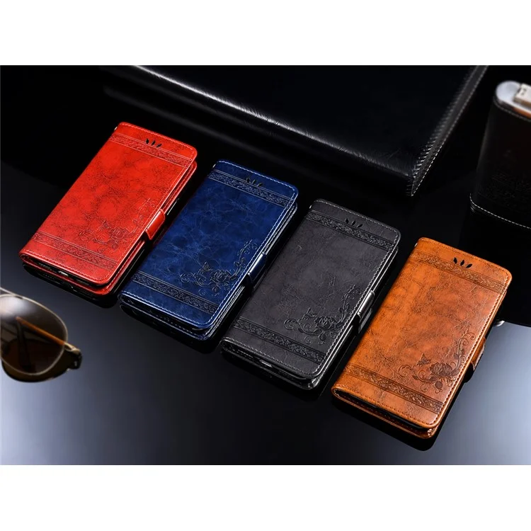 Imprinted Flower Oil Wax Stand Leather Magnetic Wallet Phone Casing for Huawei Honor Play - Brown