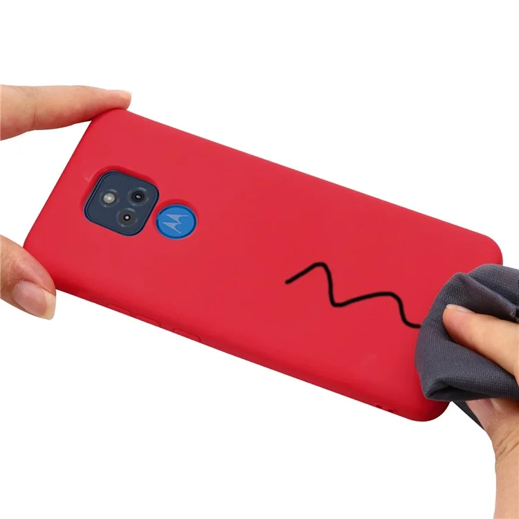For Motorola Moto G Play (2021) Phone Case Liquid Silicone Shockproof Back Cover with Strap - Red