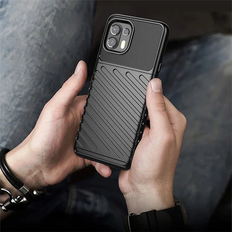 Serie Thunder Texture Textura Soft TPU Fashion Slim Fashion Baja de Teléfono Protector Para Motorola Edge 20 Lite / Edge 20 Fusion - Negro