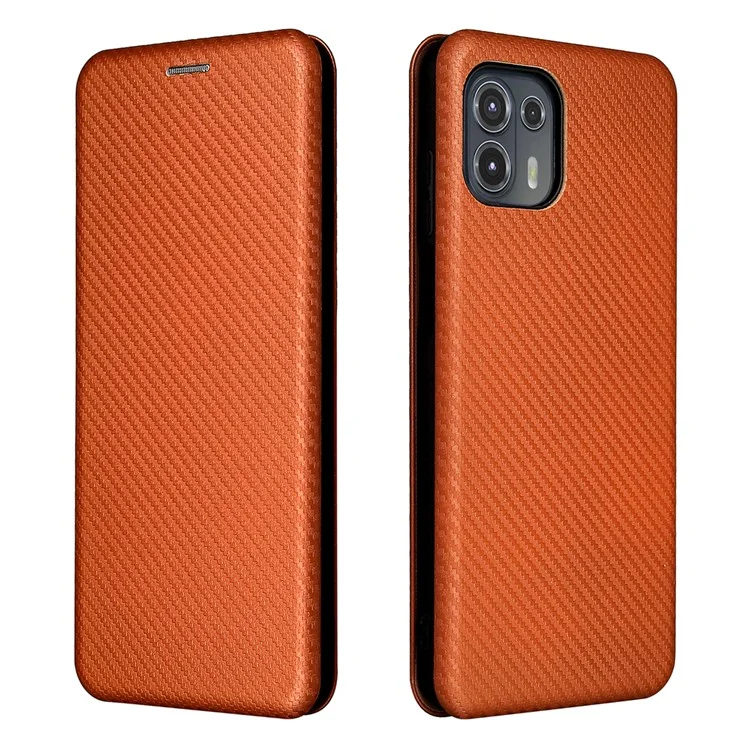Custodia per telefono con supporto in pelle texture fibra di carbonio assorbita automaticamente per Motorola Edge 20 Lite - Arancione