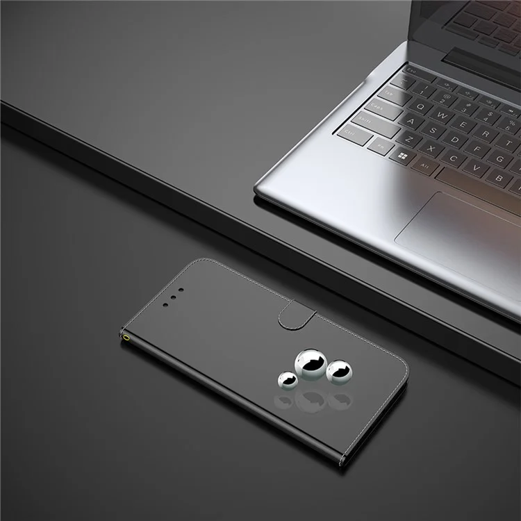 Coueurs PU Premium + Tpu Mirror Sur Une Surface de Surface de Téléphone Handy Téléphone Couvrage du Portefeuille Portefeuille Étui de Téléphone Pour Motorola Moto E40 / E30 / E20 - le Noir