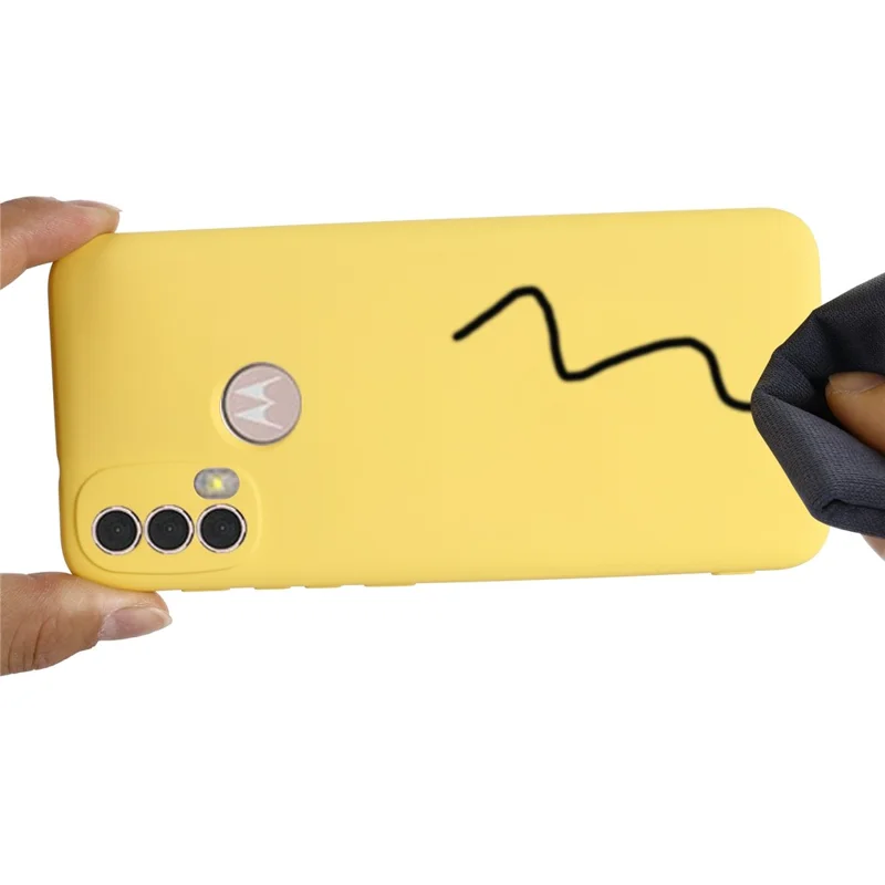 For Motorola Moto E20/E30/E40 Liquid Silicone Protective Cover Anti-scratch Slim Phone Case with Strap - Yellow