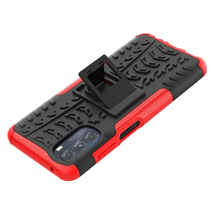 Cool Tyre Surface 2-in-1 Hybrid Phone Case for Motorola Moto G (2022) 5G, PC + TPU Mobile Phone with Kickstand - Red