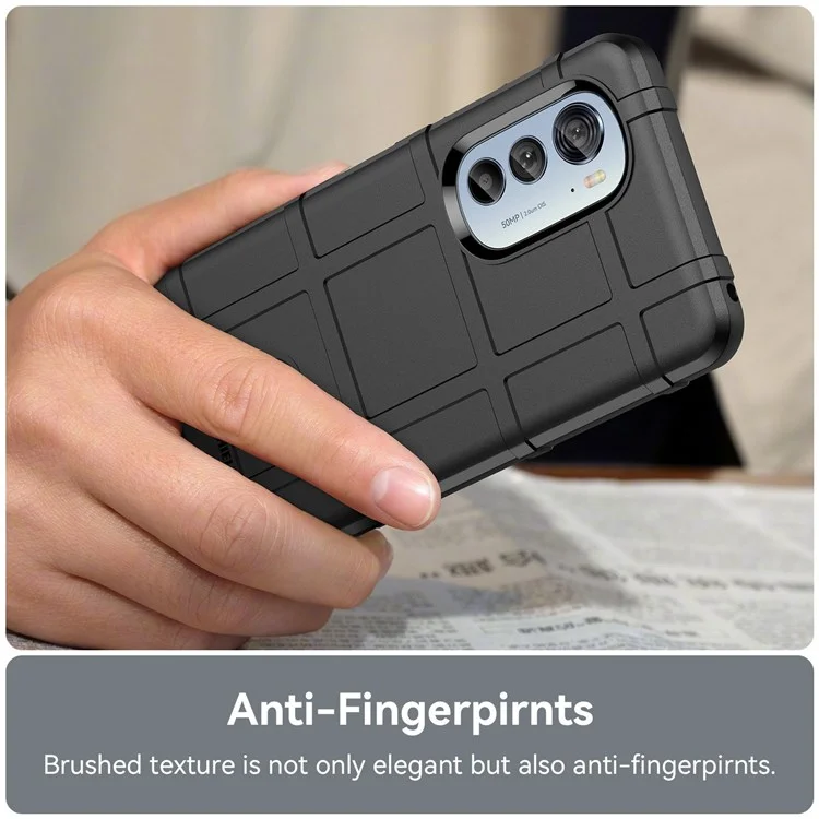 Pour Motorola Moto Edge 2022 Grille Non Glissée Anti-wear Rugged Téléphone Square Case Épaissis de Protecteur D'absorption de Choc TPU - le Noir